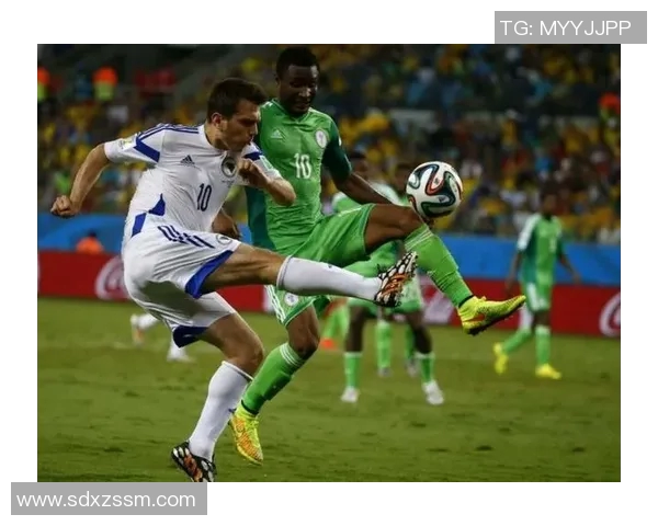 喀麦隆足球明星守门员的辉煌历程与传奇故事揭秘